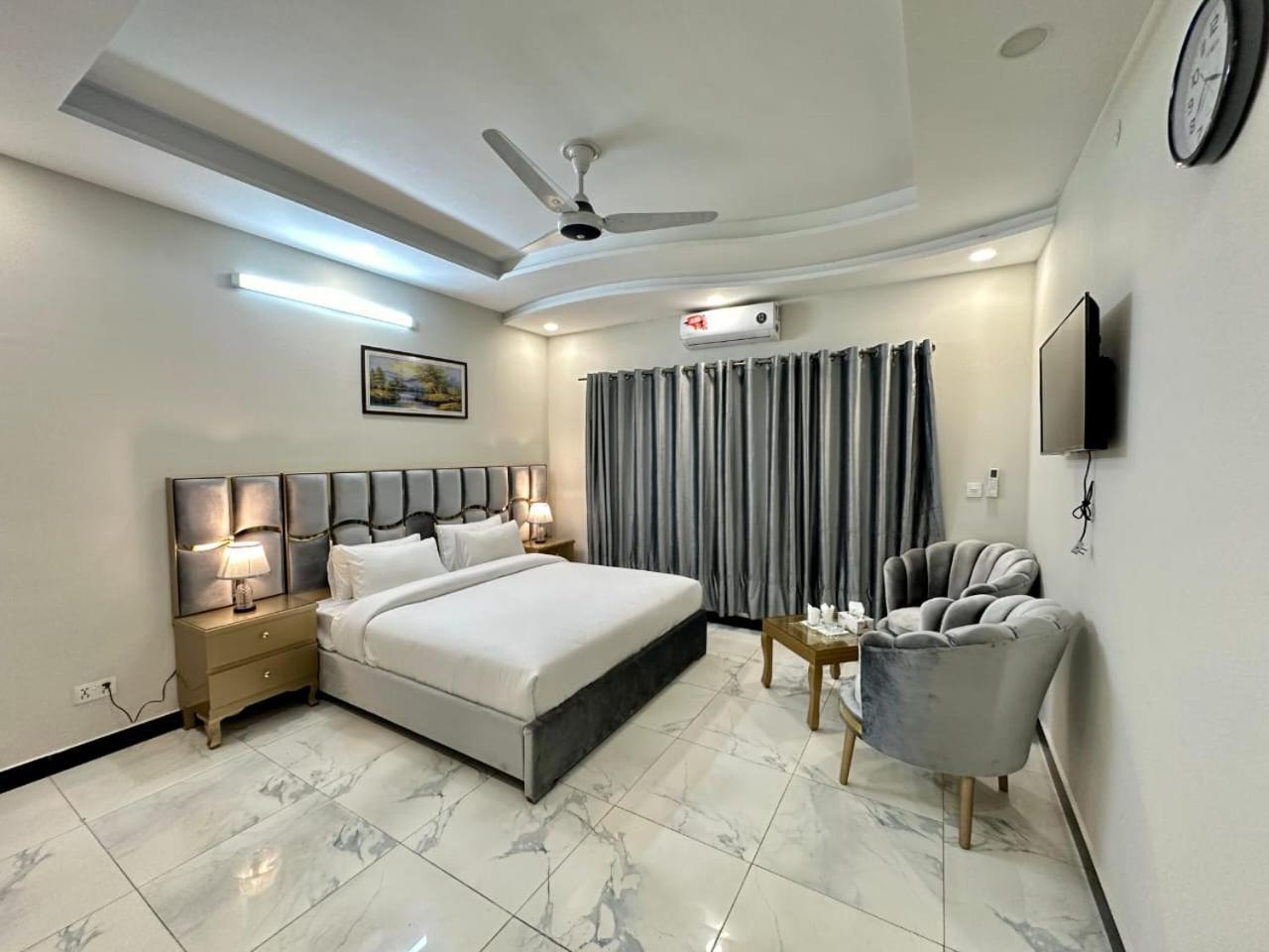 Clifton Royal Family Guest House Islamabad Exterior photo