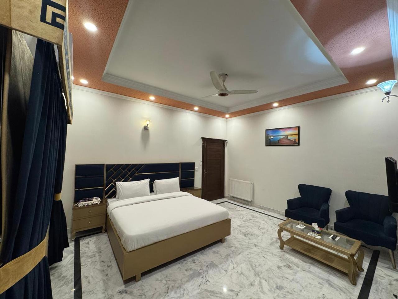 Clifton Royal Family Guest House Islamabad Exterior photo