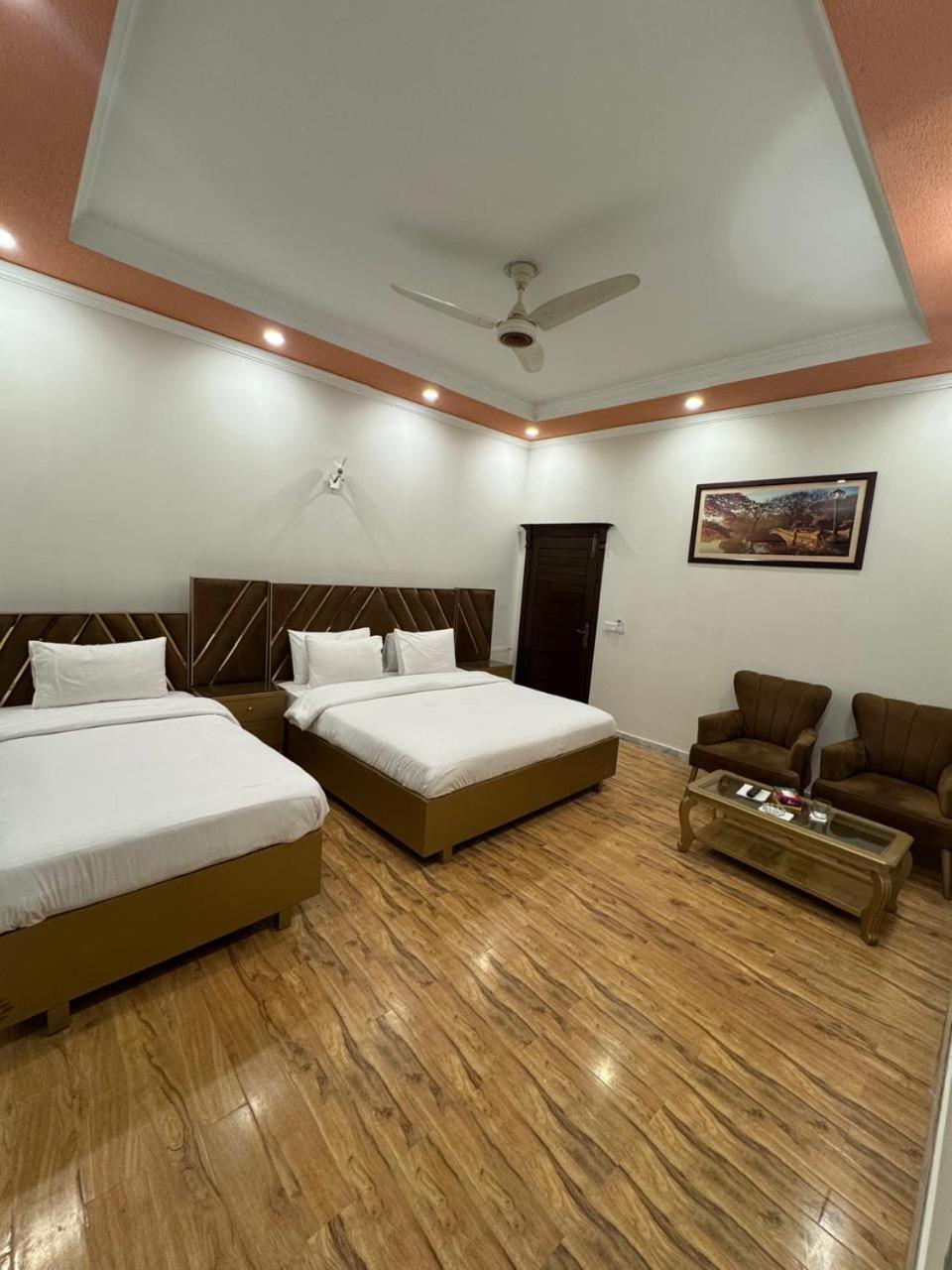 Clifton Royal Family Guest House Islamabad Exterior photo